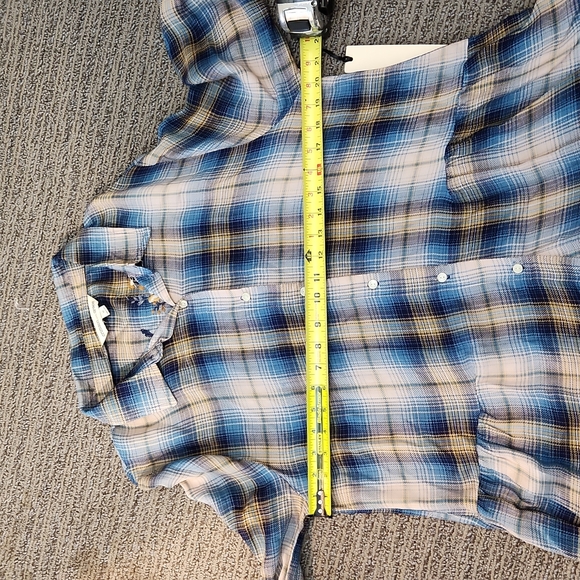 Crimson in Grace Flannel High Low Tunic Size Medium - Picture 13 of 16